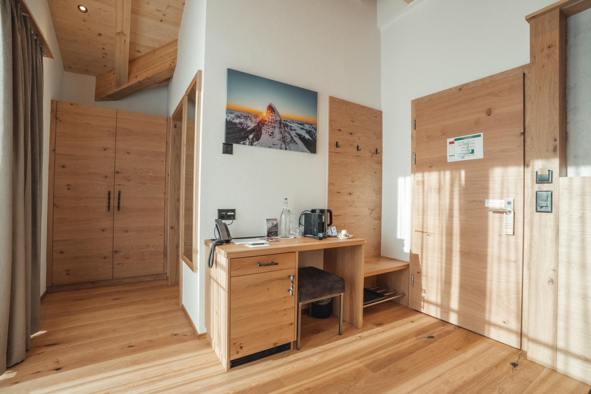 Hotel Porta Cervino Täsch Kültér fotó